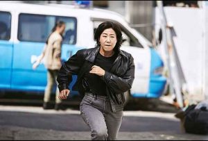 Ra Mi Ran sebagai Mi Young dalam Miss & Mrs. Cop