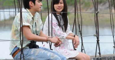 Crazy Little Thing Called Love Analisa Film